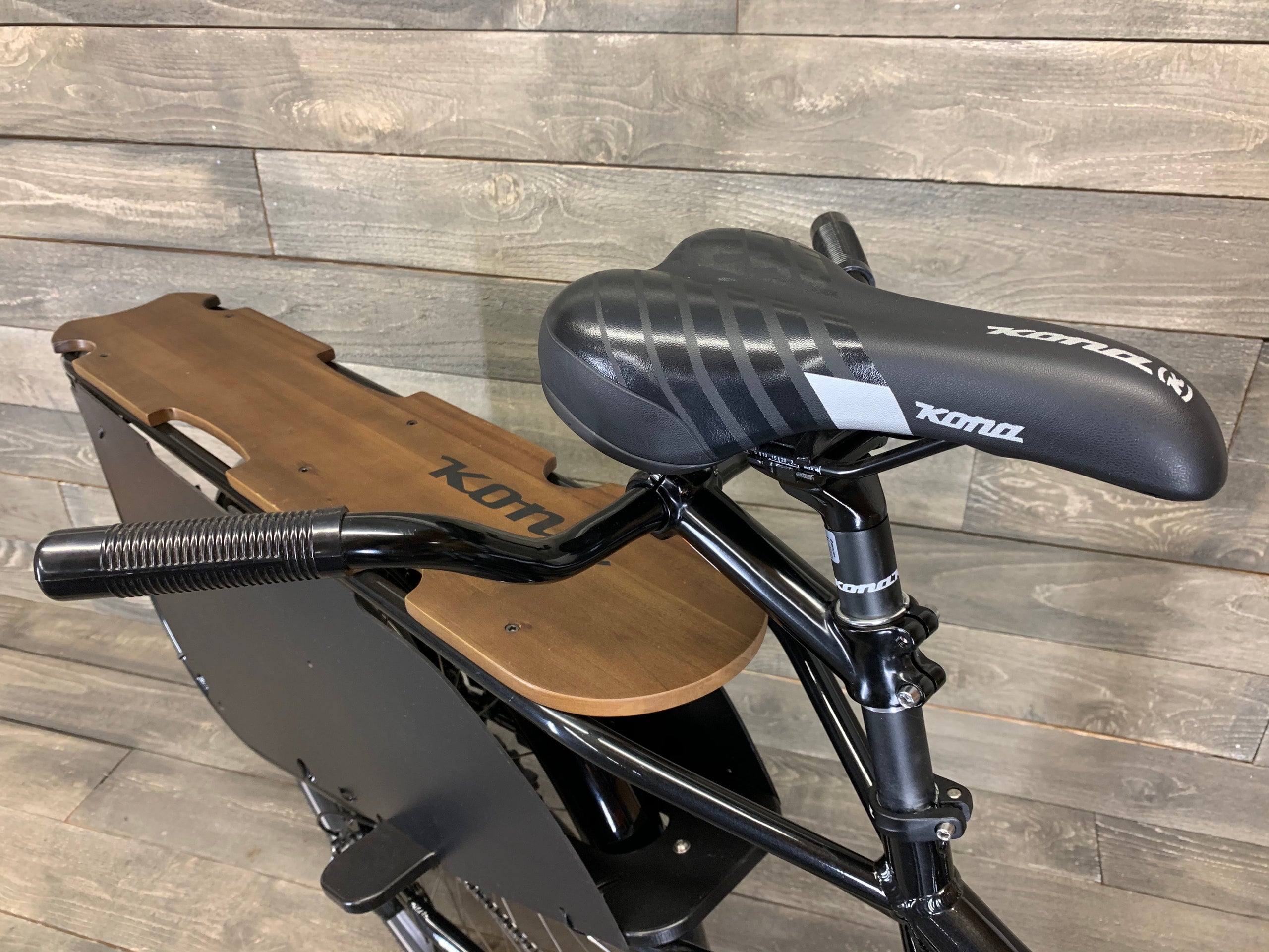 Kona saddle deals